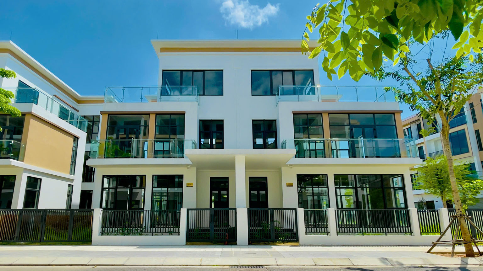 Mẫu biệt thự song lập tại T&T City Millennia Long Hậu